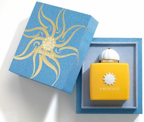 ظهر عطر أمواج صن شاين النسائي Sunshine Woman Amouage في عام ٢٠١٥ كأحد عطور الأزهار الشرقية وهو يخاطب المرأة العصرية